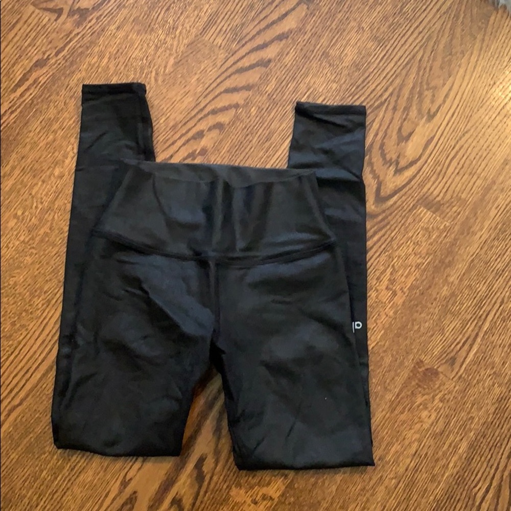 Alo coated leggings size small